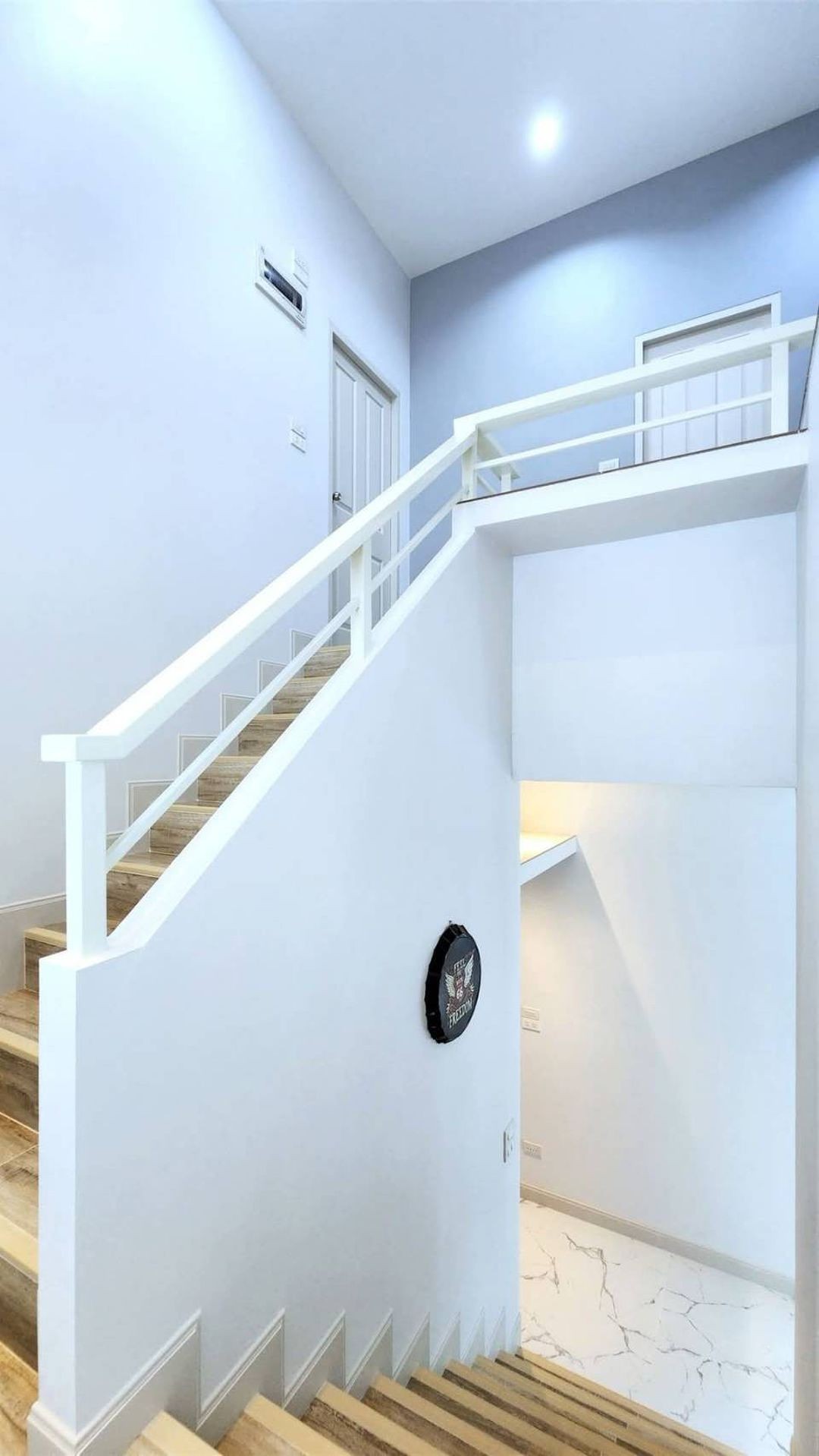 ประกาศฟรี! ซื้อ-ขาย-เช่า คอนโด บ้าน ทาวน์โฮม ที่ดิน และพื้นที่เชิงพาณิชย์ทั่วประเทศไทย ทุกทำเล ทุกงบประมาณ ไม่มีค่าใช้จ่าย ลงง่าย ขายไว เข้าถึงผู้ซื้อโดยตรง 4 200126pic3.jpg