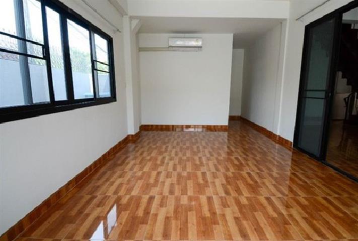 ประกาศฟรี! ซื้อ-ขาย-เช่า คอนโด บ้าน ทาวน์โฮม ที่ดิน และพื้นที่เชิงพาณิชย์ทั่วประเทศไทย ทุกทำเล ทุกงบประมาณ ไม่มีค่าใช้จ่าย ลงง่าย ขายไว เข้าถึงผู้ซื้อโดยตรง 5 482032pic4.jpg