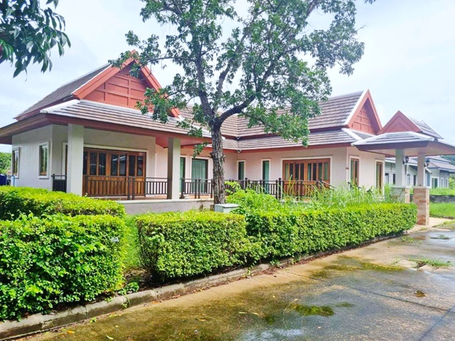 ประกาศฟรี! ซื้อ-ขาย-เช่า คอนโด บ้าน ทาวน์โฮม ที่ดิน และพื้นที่เชิงพาณิชย์ทั่วประเทศไทย ทุกทำเล ทุกงบประมาณ ไม่มีค่าใช้จ่าย ลงง่าย ขายไว เข้าถึงผู้ซื้อโดยตรง 3 200183pic2.jpg