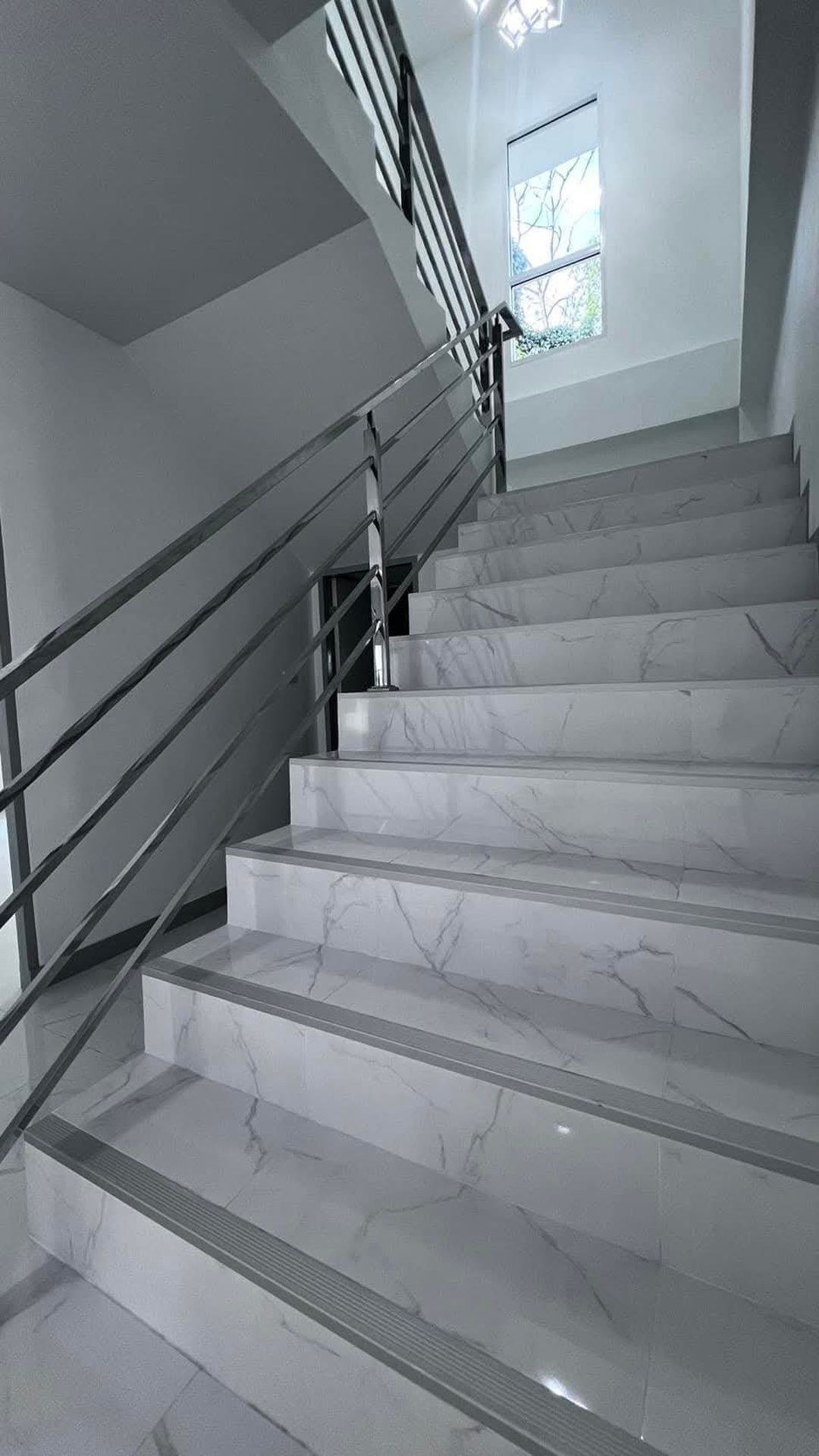 ประกาศฟรี! ซื้อ-ขาย-เช่า คอนโด บ้าน ทาวน์โฮม ที่ดิน และพื้นที่เชิงพาณิชย์ทั่วประเทศไทย ทุกทำเล ทุกงบประมาณ ไม่มีค่าใช้จ่าย ลงง่าย ขายไว เข้าถึงผู้ซื้อโดยตรง 4 200269pic3.jpg