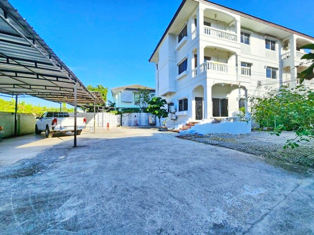 ประกาศฟรี! ซื้อ-ขาย-เช่า คอนโด บ้าน ทาวน์โฮม ที่ดิน และพื้นที่เชิงพาณิชย์ทั่วประเทศไทย ทุกทำเล ทุกงบประมาณ ไม่มีค่าใช้จ่าย ลงง่าย ขายไว เข้าถึงผู้ซื้อโดยตรง 2 200250pic1.jpg