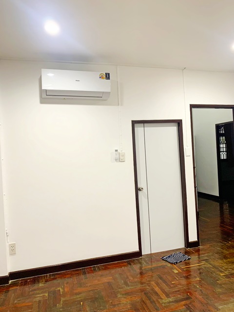 ประกาศฟรี! ซื้อ-ขาย-เช่า คอนโด บ้าน ทาวน์โฮม ที่ดิน และพื้นที่เชิงพาณิชย์ทั่วประเทศไทย ทุกทำเล ทุกงบประมาณ ไม่มีค่าใช้จ่าย ลงง่าย ขายไว เข้าถึงผู้ซื้อโดยตรง 5 200297pic4.jpg