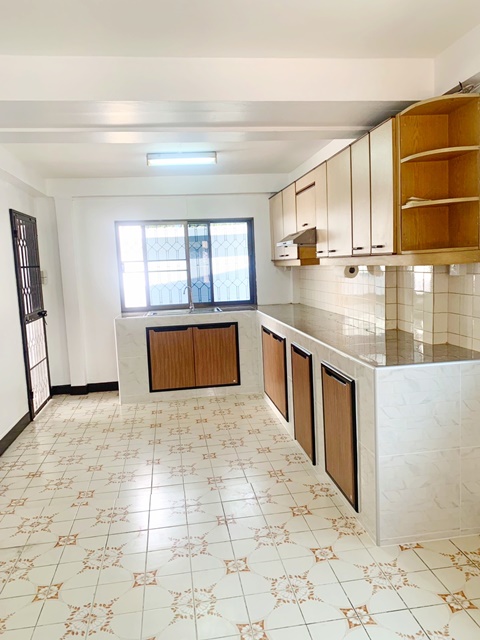 ประกาศฟรี! ซื้อ-ขาย-เช่า คอนโด บ้าน ทาวน์โฮม ที่ดิน และพื้นที่เชิงพาณิชย์ทั่วประเทศไทย ทุกทำเล ทุกงบประมาณ ไม่มีค่าใช้จ่าย ลงง่าย ขายไว เข้าถึงผู้ซื้อโดยตรง 5 200296pic4.jpg