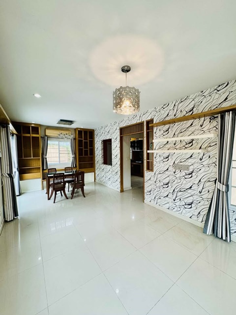 ประกาศฟรี! ซื้อ-ขาย-เช่า คอนโด บ้าน ทาวน์โฮม ที่ดิน และพื้นที่เชิงพาณิชย์ทั่วประเทศไทย ทุกทำเล ทุกงบประมาณ ไม่มีค่าใช้จ่าย ลงง่าย ขายไว เข้าถึงผู้ซื้อโดยตรง 4 200329pic3.jpg