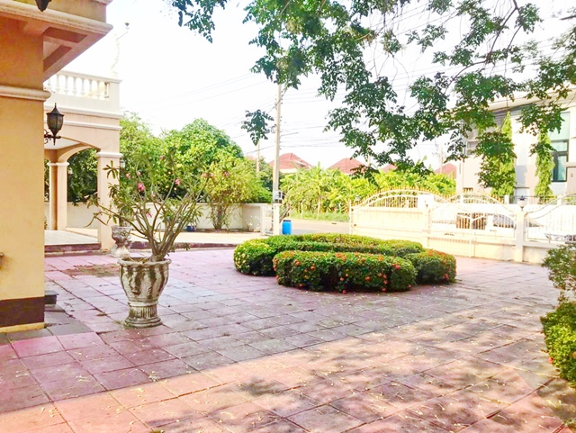 ประกาศฟรี! ซื้อ-ขาย-เช่า คอนโด บ้าน ทาวน์โฮม ที่ดิน และพื้นที่เชิงพาณิชย์ทั่วประเทศไทย ทุกทำเล ทุกงบประมาณ ไม่มีค่าใช้จ่าย ลงง่าย ขายไว เข้าถึงผู้ซื้อโดยตรง 3 200390pic2.jpg