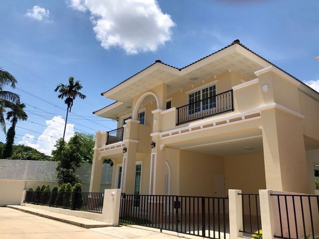 ประกาศฟรี! ซื้อ-ขาย-เช่า คอนโด บ้าน ทาวน์โฮม ที่ดิน และพื้นที่เชิงพาณิชย์ทั่วประเทศไทย ทุกทำเล ทุกงบประมาณ ไม่มีค่าใช้จ่าย ลงง่าย ขายไว เข้าถึงผู้ซื้อโดยตรง 2 200854pic1.jpg