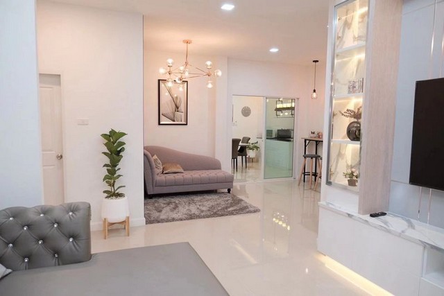 ประกาศฟรี! ซื้อ-ขาย-เช่า คอนโด บ้าน ทาวน์โฮม ที่ดิน และพื้นที่เชิงพาณิชย์ทั่วประเทศไทย ทุกทำเล ทุกงบประมาณ ไม่มีค่าใช้จ่าย ลงง่าย ขายไว เข้าถึงผู้ซื้อโดยตรง 4 200854pic3.jpg