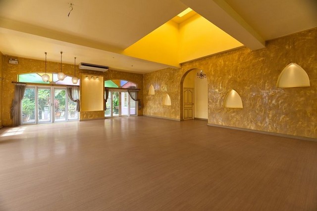 ประกาศฟรี! ซื้อ-ขาย-เช่า คอนโด บ้าน ทาวน์โฮม ที่ดิน และพื้นที่เชิงพาณิชย์ทั่วประเทศไทย ทุกทำเล ทุกงบประมาณ ไม่มีค่าใช้จ่าย ลงง่าย ขายไว เข้าถึงผู้ซื้อโดยตรง 5 200846pic4.jpg