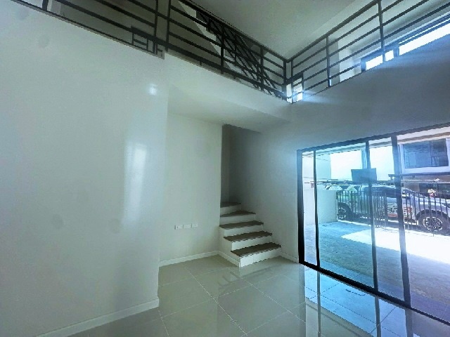 ประกาศฟรี! ซื้อ-ขาย-เช่า คอนโด บ้าน ทาวน์โฮม ที่ดิน และพื้นที่เชิงพาณิชย์ทั่วประเทศไทย ทุกทำเล ทุกงบประมาณ ไม่มีค่าใช้จ่าย ลงง่าย ขายไว เข้าถึงผู้ซื้อโดยตรง 4 200828pic3.jpg