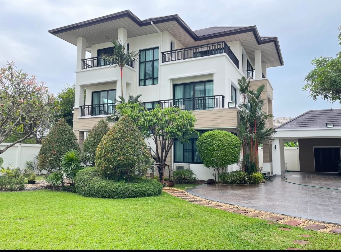 ประกาศฟรี! ซื้อ-ขาย-เช่า คอนโด บ้าน ทาวน์โฮม ที่ดิน และพื้นที่เชิงพาณิชย์ทั่วประเทศไทย ทุกทำเล ทุกงบประมาณ ไม่มีค่าใช้จ่าย ลงง่าย ขายไว เข้าถึงผู้ซื้อโดยตรง 2 200945pic1.jpg