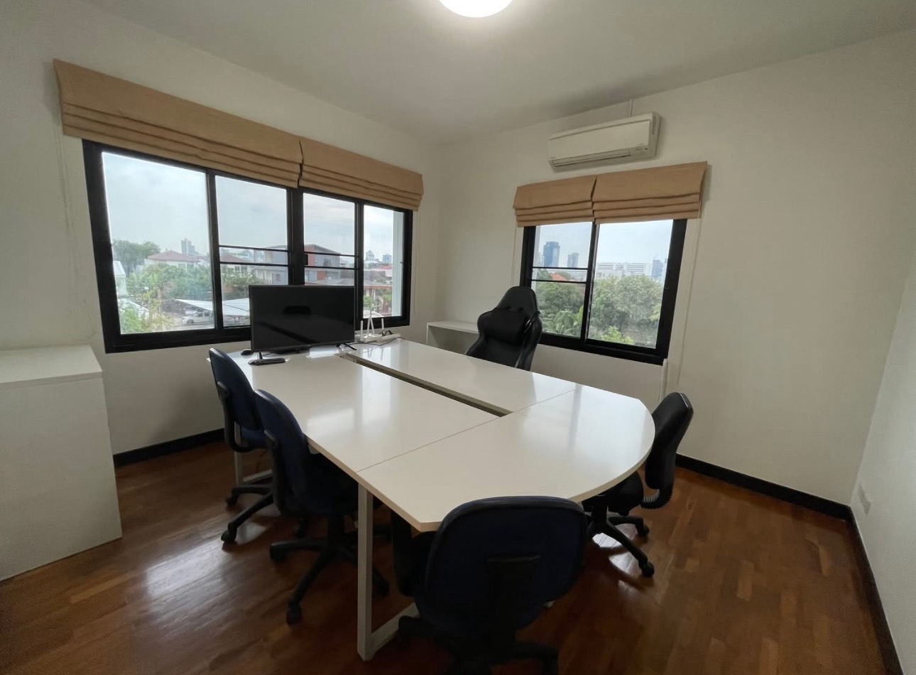 ประกาศฟรี! ซื้อ-ขาย-เช่า คอนโด บ้าน ทาวน์โฮม ที่ดิน และพื้นที่เชิงพาณิชย์ทั่วประเทศไทย ทุกทำเล ทุกงบประมาณ ไม่มีค่าใช้จ่าย ลงง่าย ขายไว เข้าถึงผู้ซื้อโดยตรง 4 200945pic3.jpg