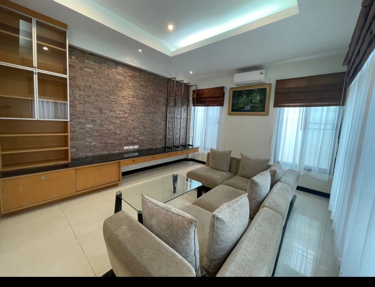 ประกาศฟรี! ซื้อ-ขาย-เช่า คอนโด บ้าน ทาวน์โฮม ที่ดิน และพื้นที่เชิงพาณิชย์ทั่วประเทศไทย ทุกทำเล ทุกงบประมาณ ไม่มีค่าใช้จ่าย ลงง่าย ขายไว เข้าถึงผู้ซื้อโดยตรง 5 200945pic4.jpg