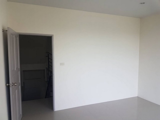 ประกาศฟรี! ซื้อ-ขาย-เช่า คอนโด บ้าน ทาวน์โฮม ที่ดิน และพื้นที่เชิงพาณิชย์ทั่วประเทศไทย ทุกทำเล ทุกงบประมาณ ไม่มีค่าใช้จ่าย ลงง่าย ขายไว เข้าถึงผู้ซื้อโดยตรง 5 490278pic4.jpg