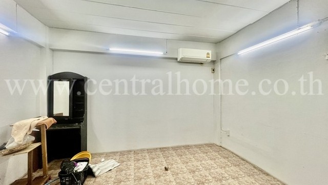 ประกาศฟรี! ซื้อ-ขาย-เช่า คอนโด บ้าน ทาวน์โฮม ที่ดิน และพื้นที่เชิงพาณิชย์ทั่วประเทศไทย ทุกทำเล ทุกงบประมาณ ไม่มีค่าใช้จ่าย ลงง่าย ขายไว เข้าถึงผู้ซื้อโดยตรง 5 158644pic4.jpg