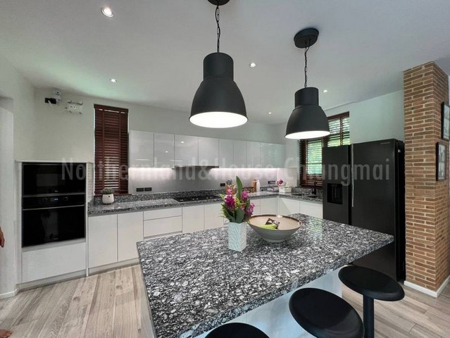 ประกาศฟรี! ซื้อ-ขาย-เช่า คอนโด บ้าน ทาวน์โฮม ที่ดิน และพื้นที่เชิงพาณิชย์ทั่วประเทศไทย ทุกทำเล ทุกงบประมาณ ไม่มีค่าใช้จ่าย ลงง่าย ขายไว เข้าถึงผู้ซื้อโดยตรง 5 201815pic4.jpg