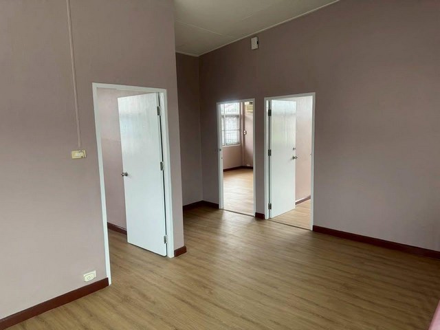 ประกาศฟรี! ซื้อ-ขาย-เช่า คอนโด บ้าน ทาวน์โฮม ที่ดิน และพื้นที่เชิงพาณิชย์ทั่วประเทศไทย ทุกทำเล ทุกงบประมาณ ไม่มีค่าใช้จ่าย ลงง่าย ขายไว เข้าถึงผู้ซื้อโดยตรง 5 491671pic4.jpg