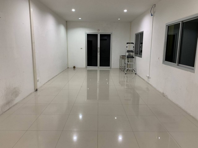 ประกาศฟรี! ซื้อ-ขาย-เช่า คอนโด บ้าน ทาวน์โฮม ที่ดิน และพื้นที่เชิงพาณิชย์ทั่วประเทศไทย ทุกทำเล ทุกงบประมาณ ไม่มีค่าใช้จ่าย ลงง่าย ขายไว เข้าถึงผู้ซื้อโดยตรง 3 491631pic2.jpg