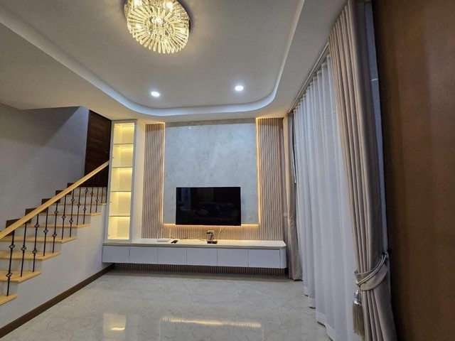 ประกาศฟรี! ซื้อ-ขาย-เช่า คอนโด บ้าน ทาวน์โฮม ที่ดิน และพื้นที่เชิงพาณิชย์ทั่วประเทศไทย ทุกทำเล ทุกงบประมาณ ไม่มีค่าใช้จ่าย ลงง่าย ขายไว เข้าถึงผู้ซื้อโดยตรง 4 287558pic3.jpg