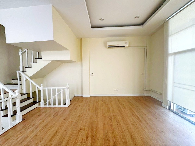 ประกาศฟรี! ซื้อ-ขาย-เช่า คอนโด บ้าน ทาวน์โฮม ที่ดิน และพื้นที่เชิงพาณิชย์ทั่วประเทศไทย ทุกทำเล ทุกงบประมาณ ไม่มีค่าใช้จ่าย ลงง่าย ขายไว เข้าถึงผู้ซื้อโดยตรง 3 201844pic2.jpg