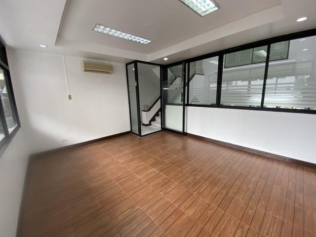 ประกาศฟรี! ซื้อ-ขาย-เช่า คอนโด บ้าน ทาวน์โฮม ที่ดิน และพื้นที่เชิงพาณิชย์ทั่วประเทศไทย ทุกทำเล ทุกงบประมาณ ไม่มีค่าใช้จ่าย ลงง่าย ขายไว เข้าถึงผู้ซื้อโดยตรง 2 491762pic1.jpg