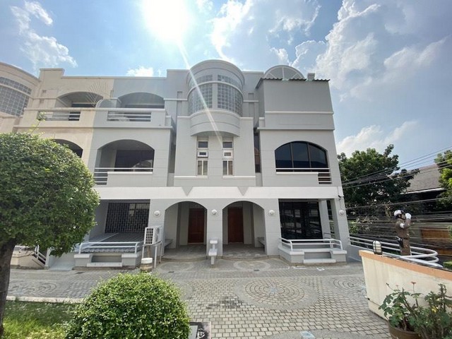 ประกาศฟรี! ซื้อ-ขาย-เช่า คอนโด บ้าน ทาวน์โฮม ที่ดิน และพื้นที่เชิงพาณิชย์ทั่วประเทศไทย ทุกทำเล ทุกงบประมาณ ไม่มีค่าใช้จ่าย ลงง่าย ขายไว เข้าถึงผู้ซื้อโดยตรง 4 491762pic3.jpg