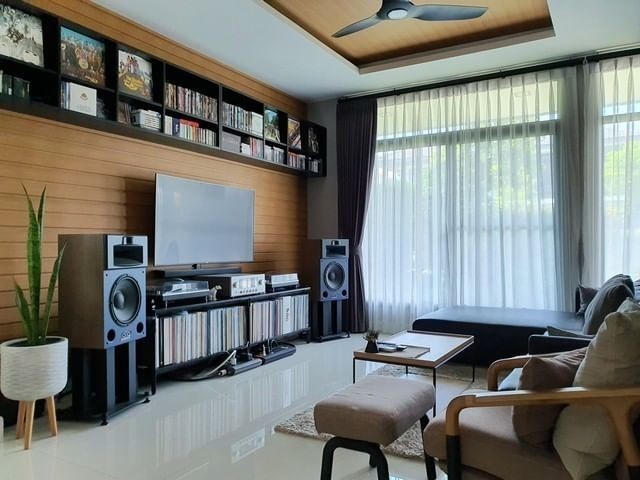 ประกาศฟรี! ซื้อ-ขาย-เช่า คอนโด บ้าน ทาวน์โฮม ที่ดิน และพื้นที่เชิงพาณิชย์ทั่วประเทศไทย ทุกทำเล ทุกงบประมาณ ไม่มีค่าใช้จ่าย ลงง่าย ขายไว เข้าถึงผู้ซื้อโดยตรง 4 491730pic3.jpg