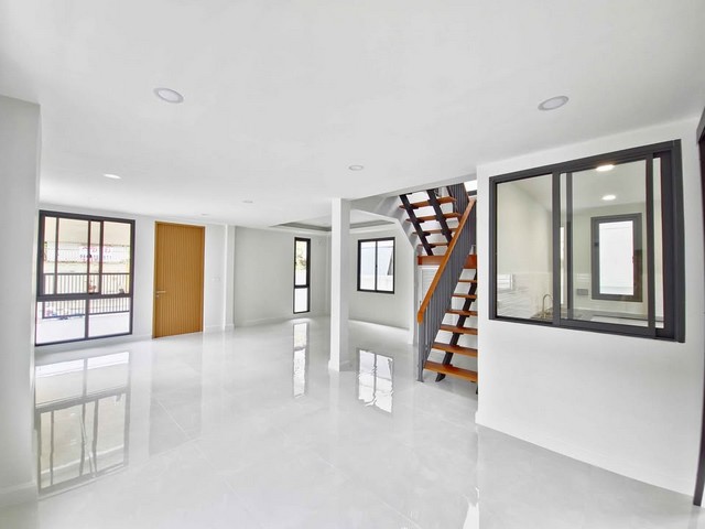 ประกาศฟรี! ซื้อ-ขาย-เช่า คอนโด บ้าน ทาวน์โฮม ที่ดิน และพื้นที่เชิงพาณิชย์ทั่วประเทศไทย ทุกทำเล ทุกงบประมาณ ไม่มีค่าใช้จ่าย ลงง่าย ขายไว เข้าถึงผู้ซื้อโดยตรง 2 491801pic1.jpg