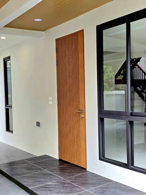 ประกาศฟรี! ซื้อ-ขาย-เช่า คอนโด บ้าน ทาวน์โฮม ที่ดิน และพื้นที่เชิงพาณิชย์ทั่วประเทศไทย ทุกทำเล ทุกงบประมาณ ไม่มีค่าใช้จ่าย ลงง่าย ขายไว เข้าถึงผู้ซื้อโดยตรง 5 491801pic4.jpg