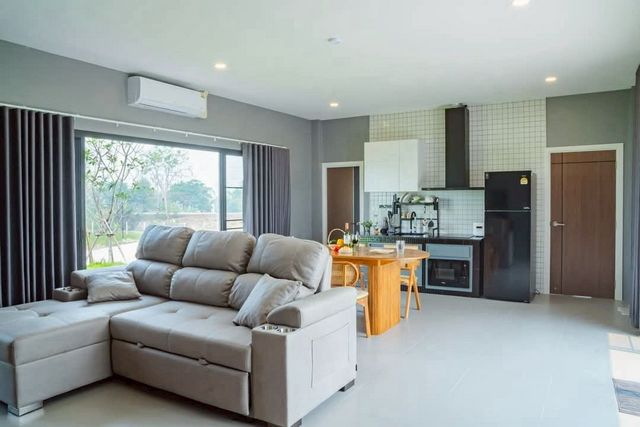 ประกาศฟรี! ซื้อ-ขาย-เช่า คอนโด บ้าน ทาวน์โฮม ที่ดิน และพื้นที่เชิงพาณิชย์ทั่วประเทศไทย ทุกทำเล ทุกงบประมาณ ไม่มีค่าใช้จ่าย ลงง่าย ขายไว เข้าถึงผู้ซื้อโดยตรง 4 202072pic3.jpg