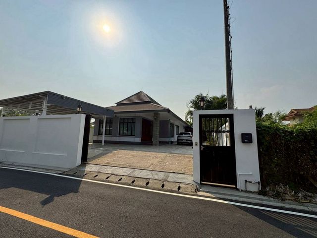 ประกาศฟรี! ซื้อ-ขาย-เช่า คอนโด บ้าน ทาวน์โฮม ที่ดิน และพื้นที่เชิงพาณิชย์ทั่วประเทศไทย ทุกทำเล ทุกงบประมาณ ไม่มีค่าใช้จ่าย ลงง่าย ขายไว เข้าถึงผู้ซื้อโดยตรง 2 202070pic1.jpg