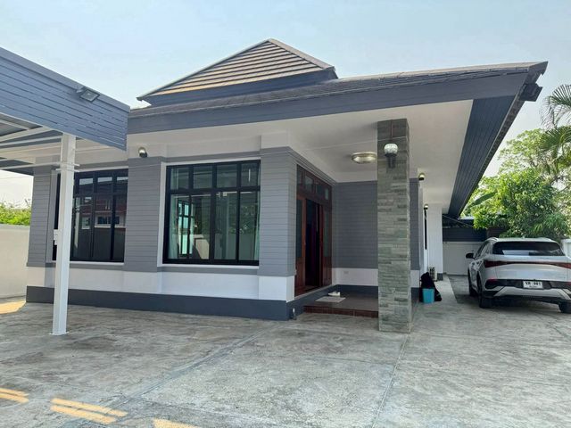 ประกาศฟรี! ซื้อ-ขาย-เช่า คอนโด บ้าน ทาวน์โฮม ที่ดิน และพื้นที่เชิงพาณิชย์ทั่วประเทศไทย ทุกทำเล ทุกงบประมาณ ไม่มีค่าใช้จ่าย ลงง่าย ขายไว เข้าถึงผู้ซื้อโดยตรง 3 202070pic2.jpg