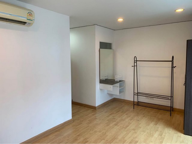 ประกาศฟรี! ซื้อ-ขาย-เช่า คอนโด บ้าน ทาวน์โฮม ที่ดิน และพื้นที่เชิงพาณิชย์ทั่วประเทศไทย ทุกทำเล ทุกงบประมาณ ไม่มีค่าใช้จ่าย ลงง่าย ขายไว เข้าถึงผู้ซื้อโดยตรง 3 491826pic2.jpg