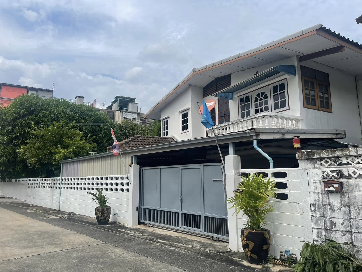 ประกาศฟรี! ซื้อ-ขาย-เช่า คอนโด บ้าน ทาวน์โฮม ที่ดิน และพื้นที่เชิงพาณิชย์ทั่วประเทศไทย ทุกทำเล ทุกงบประมาณ ไม่มีค่าใช้จ่าย ลงง่าย ขายไว เข้าถึงผู้ซื้อโดยตรง 2 202085pic1.jpg