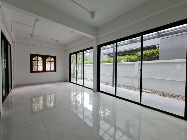 ประกาศฟรี! ซื้อ-ขาย-เช่า คอนโด บ้าน ทาวน์โฮม ที่ดิน และพื้นที่เชิงพาณิชย์ทั่วประเทศไทย ทุกทำเล ทุกงบประมาณ ไม่มีค่าใช้จ่าย ลงง่าย ขายไว เข้าถึงผู้ซื้อโดยตรง 3 491901pic2.jpg