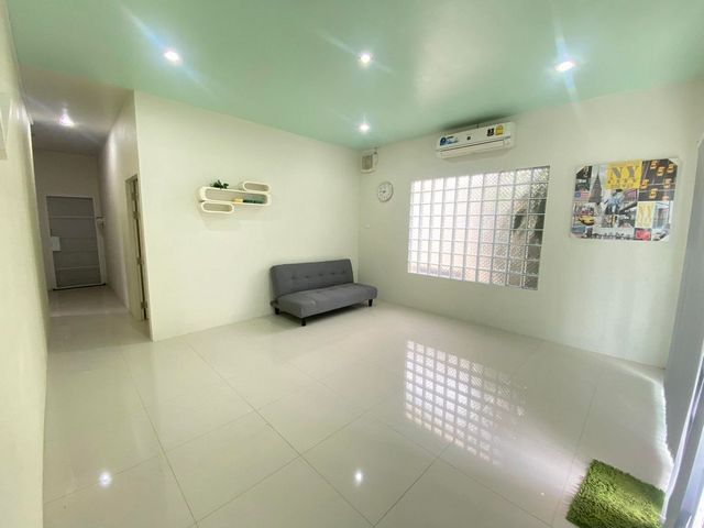 ประกาศฟรี! ซื้อ-ขาย-เช่า คอนโด บ้าน ทาวน์โฮม ที่ดิน และพื้นที่เชิงพาณิชย์ทั่วประเทศไทย ทุกทำเล ทุกงบประมาณ ไม่มีค่าใช้จ่าย ลงง่าย ขายไว เข้าถึงผู้ซื้อโดยตรง 3 202240pic2.jpg