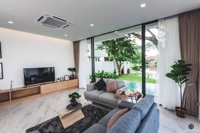 ประกาศฟรี! ซื้อ-ขาย-เช่า คอนโด บ้าน ทาวน์โฮม ที่ดิน และพื้นที่เชิงพาณิชย์ทั่วประเทศไทย ทุกทำเล ทุกงบประมาณ ไม่มีค่าใช้จ่าย ลงง่าย ขายไว เข้าถึงผู้ซื้อโดยตรง 4 202336pic3.jpg