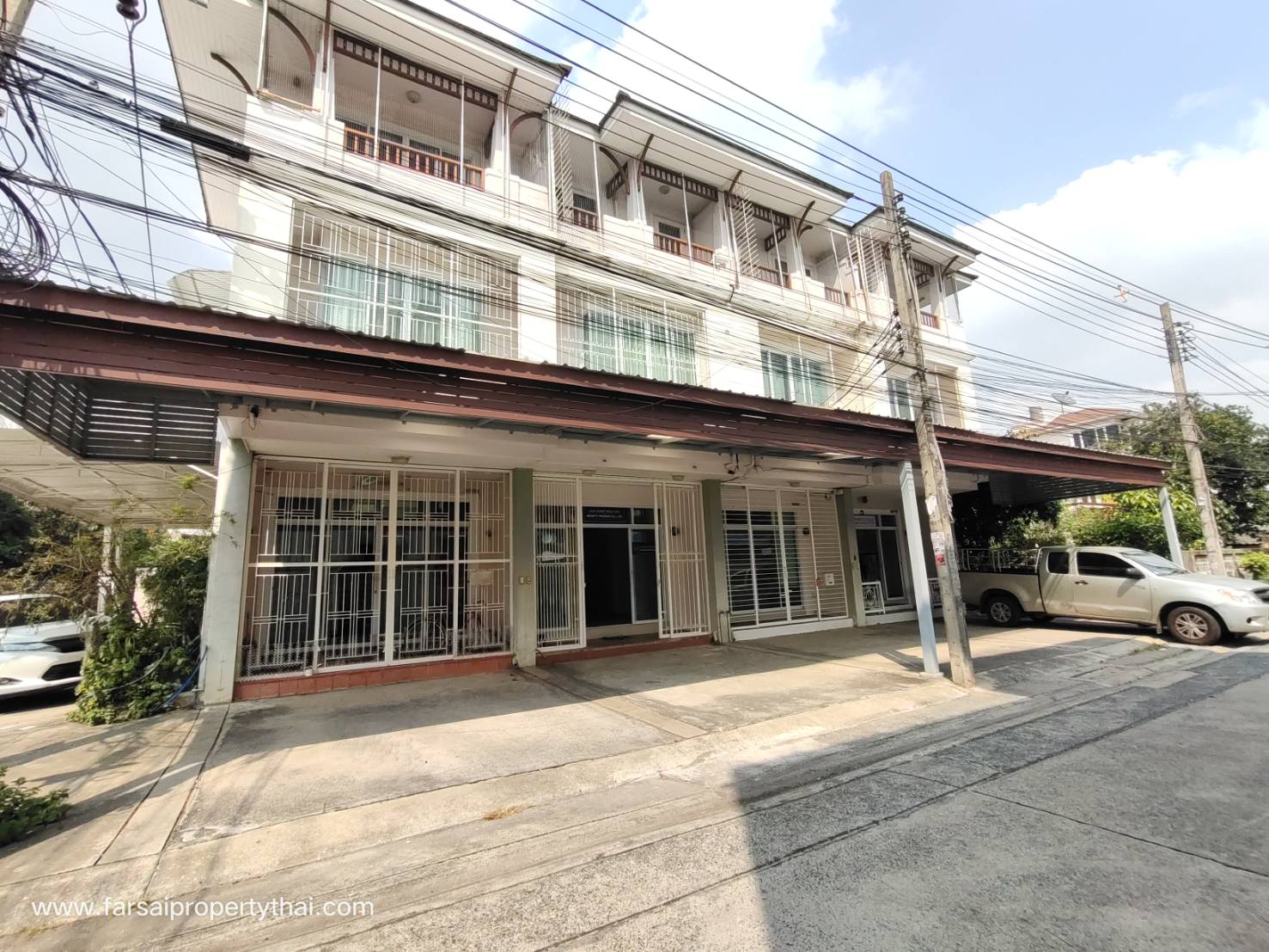 ประกาศฟรี! ซื้อ-ขาย-เช่า คอนโด บ้าน ทาวน์โฮม ที่ดิน และพื้นที่เชิงพาณิชย์ทั่วประเทศไทย ทุกทำเล ทุกงบประมาณ ไม่มีค่าใช้จ่าย ลงง่าย ขายไว เข้าถึงผู้ซื้อโดยตรง 3 202296pic2.jpg