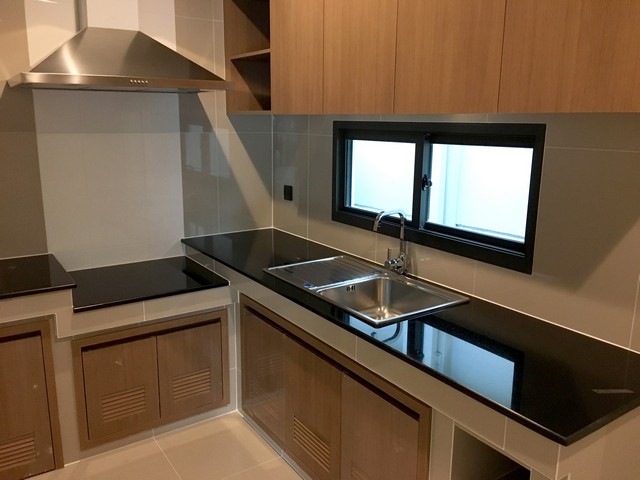 ประกาศฟรี! ซื้อ-ขาย-เช่า คอนโด บ้าน ทาวน์โฮม ที่ดิน และพื้นที่เชิงพาณิชย์ทั่วประเทศไทย ทุกทำเล ทุกงบประมาณ ไม่มีค่าใช้จ่าย ลงง่าย ขายไว เข้าถึงผู้ซื้อโดยตรง 5 491938pic4.jpg