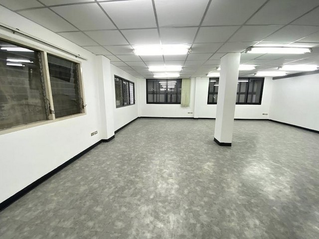 ประกาศฟรี! ซื้อ-ขาย-เช่า คอนโด บ้าน ทาวน์โฮม ที่ดิน และพื้นที่เชิงพาณิชย์ทั่วประเทศไทย ทุกทำเล ทุกงบประมาณ ไม่มีค่าใช้จ่าย ลงง่าย ขายไว เข้าถึงผู้ซื้อโดยตรง 5 492361pic4.jpg