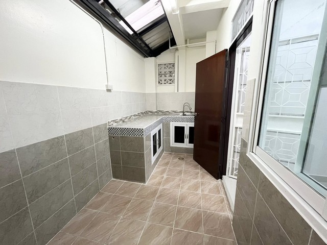 ประกาศฟรี! ซื้อ-ขาย-เช่า คอนโด บ้าน ทาวน์โฮม ที่ดิน และพื้นที่เชิงพาณิชย์ทั่วประเทศไทย ทุกทำเล ทุกงบประมาณ ไม่มีค่าใช้จ่าย ลงง่าย ขายไว เข้าถึงผู้ซื้อโดยตรง 4 492353pic3.jpg