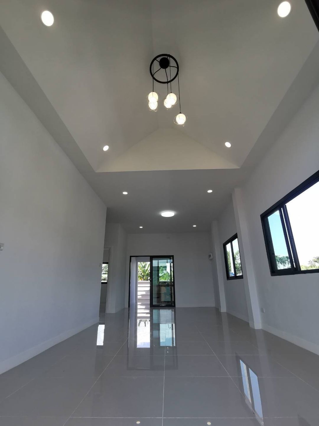 ประกาศฟรี! ซื้อ-ขาย-เช่า คอนโด บ้าน ทาวน์โฮม ที่ดิน และพื้นที่เชิงพาณิชย์ทั่วประเทศไทย ทุกทำเล ทุกงบประมาณ ไม่มีค่าใช้จ่าย ลงง่าย ขายไว เข้าถึงผู้ซื้อโดยตรง 4 203332pic3.jpg