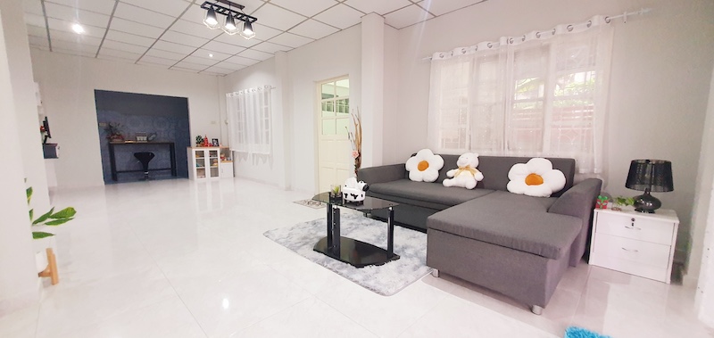 ประกาศฟรี! ซื้อ-ขาย-เช่า คอนโด บ้าน ทาวน์โฮม ที่ดิน และพื้นที่เชิงพาณิชย์ทั่วประเทศไทย ทุกทำเล ทุกงบประมาณ ไม่มีค่าใช้จ่าย ลงง่าย ขายไว เข้าถึงผู้ซื้อโดยตรง 4 492461pic3.jpg