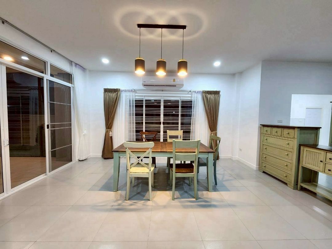 ประกาศฟรี! ซื้อ-ขาย-เช่า คอนโด บ้าน ทาวน์โฮม ที่ดิน และพื้นที่เชิงพาณิชย์ทั่วประเทศไทย ทุกทำเล ทุกงบประมาณ ไม่มีค่าใช้จ่าย ลงง่าย ขายไว เข้าถึงผู้ซื้อโดยตรง 4 203399pic3.jpg