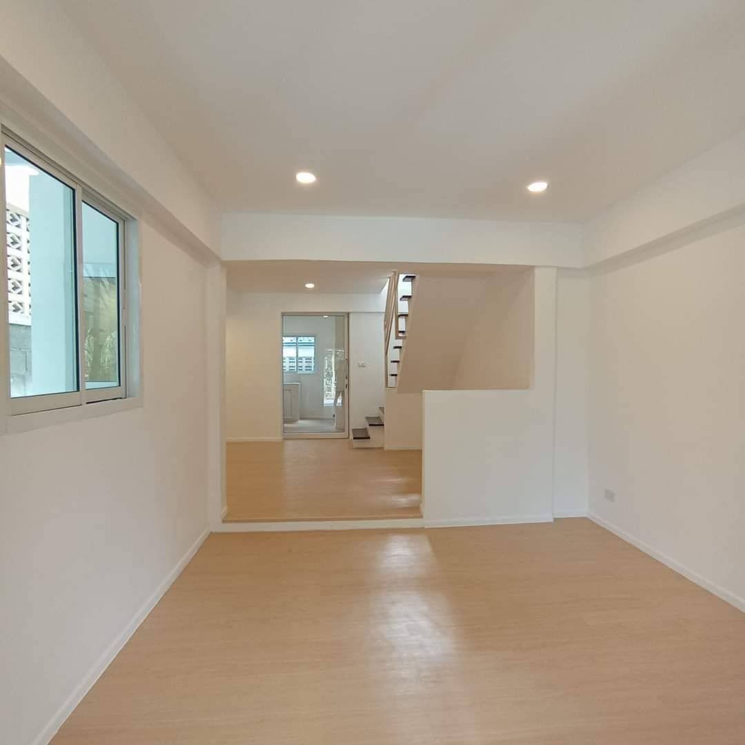 ประกาศฟรี! ซื้อ-ขาย-เช่า คอนโด บ้าน ทาวน์โฮม ที่ดิน และพื้นที่เชิงพาณิชย์ทั่วประเทศไทย ทุกทำเล ทุกงบประมาณ ไม่มีค่าใช้จ่าย ลงง่าย ขายไว เข้าถึงผู้ซื้อโดยตรง 3 203388pic2.jpg