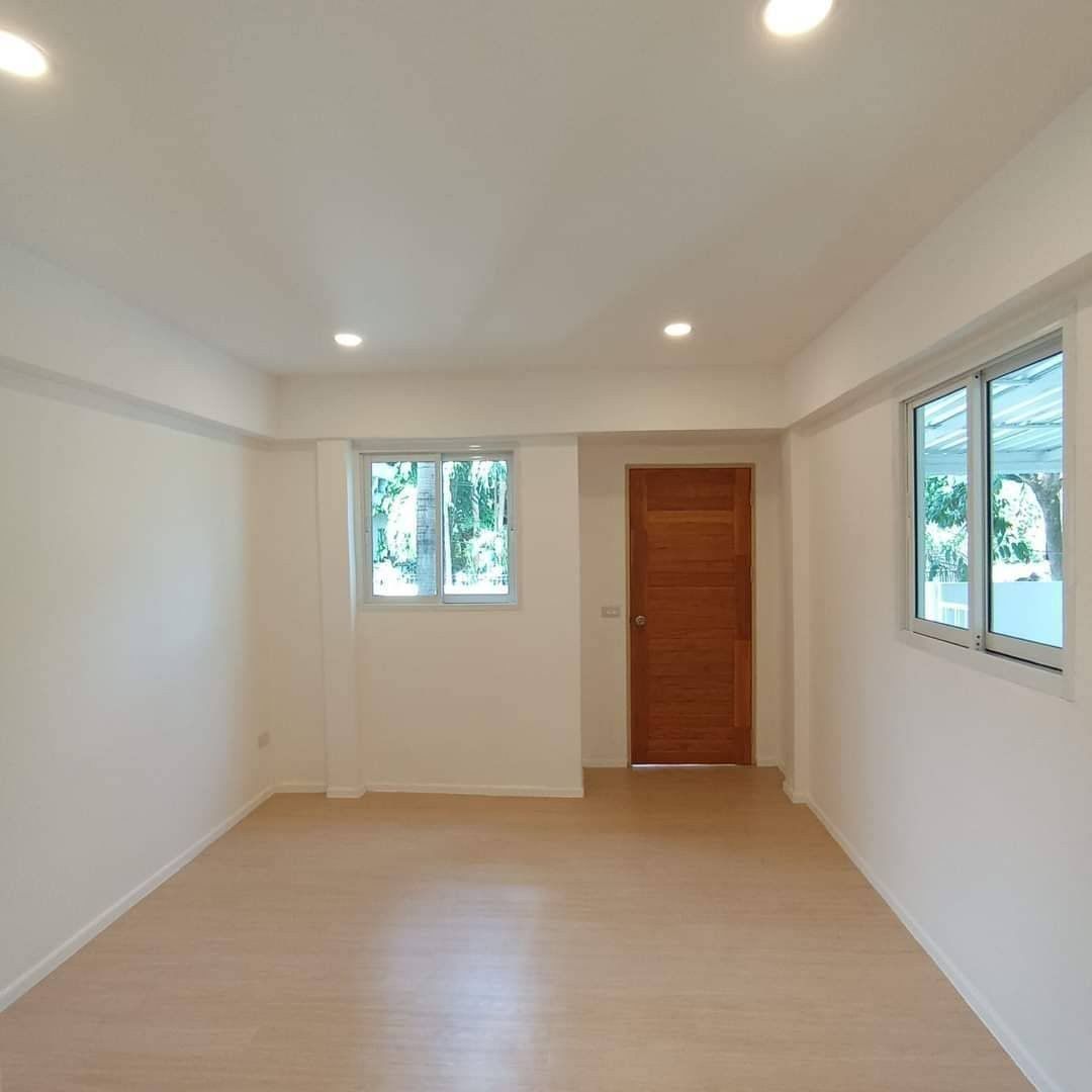 ประกาศฟรี! ซื้อ-ขาย-เช่า คอนโด บ้าน ทาวน์โฮม ที่ดิน และพื้นที่เชิงพาณิชย์ทั่วประเทศไทย ทุกทำเล ทุกงบประมาณ ไม่มีค่าใช้จ่าย ลงง่าย ขายไว เข้าถึงผู้ซื้อโดยตรง 5 203388pic4.jpg