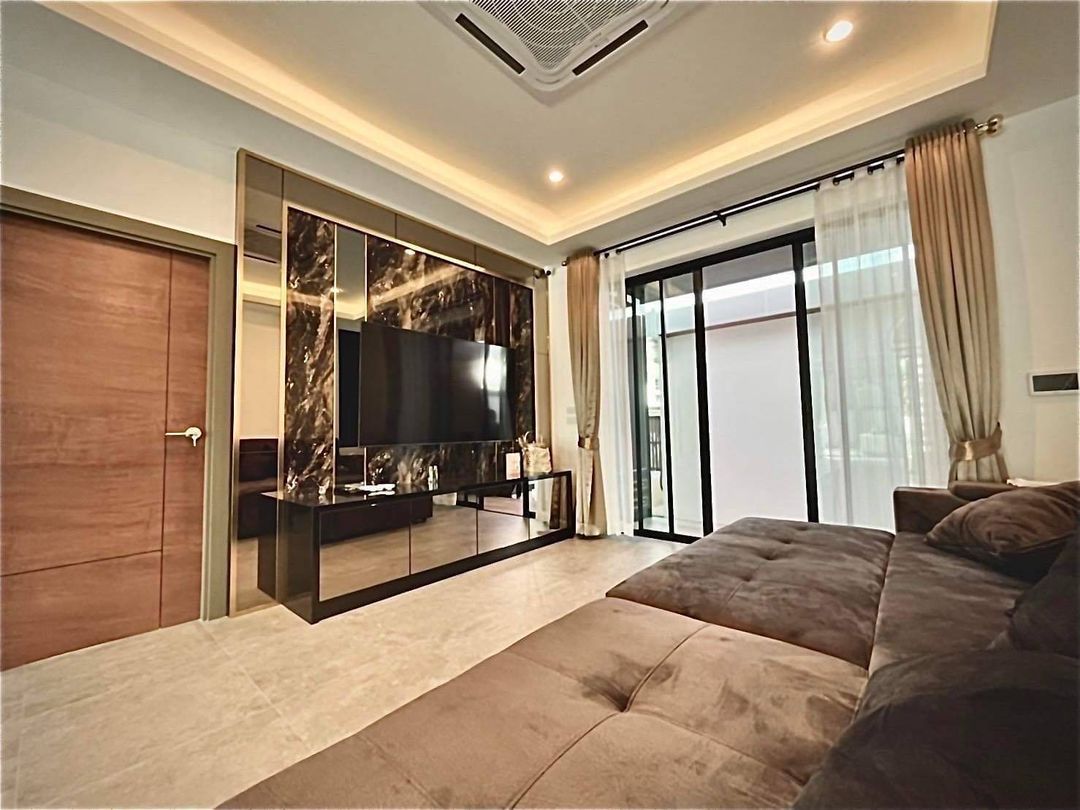 ประกาศฟรี! ซื้อ-ขาย-เช่า คอนโด บ้าน ทาวน์โฮม ที่ดิน และพื้นที่เชิงพาณิชย์ทั่วประเทศไทย ทุกทำเล ทุกงบประมาณ ไม่มีค่าใช้จ่าย ลงง่าย ขายไว เข้าถึงผู้ซื้อโดยตรง 5 203784pic4.jpg