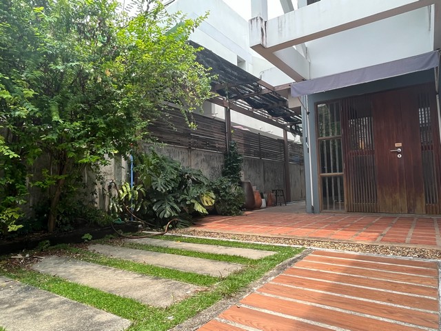 ประกาศฟรี! ซื้อ-ขาย-เช่า คอนโด บ้าน ทาวน์โฮม ที่ดิน และพื้นที่เชิงพาณิชย์ทั่วประเทศไทย ทุกทำเล ทุกงบประมาณ ไม่มีค่าใช้จ่าย ลงง่าย ขายไว เข้าถึงผู้ซื้อโดยตรง 4 492529pic3.jpg