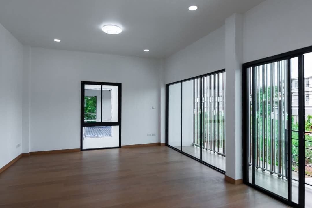 ประกาศฟรี! ซื้อ-ขาย-เช่า คอนโด บ้าน ทาวน์โฮม ที่ดิน และพื้นที่เชิงพาณิชย์ทั่วประเทศไทย ทุกทำเล ทุกงบประมาณ ไม่มีค่าใช้จ่าย ลงง่าย ขายไว เข้าถึงผู้ซื้อโดยตรง 5 203896pic4.jpg