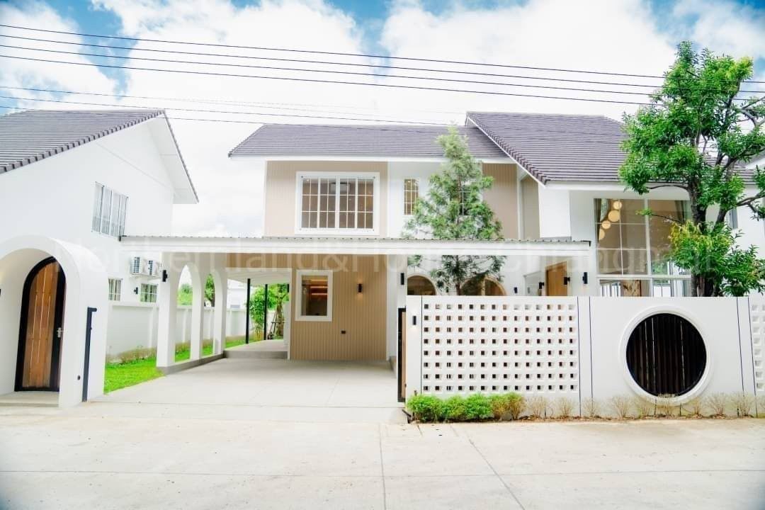 ประกาศฟรี! ซื้อ-ขาย-เช่า คอนโด บ้าน ทาวน์โฮม ที่ดิน และพื้นที่เชิงพาณิชย์ทั่วประเทศไทย ทุกทำเล ทุกงบประมาณ ไม่มีค่าใช้จ่าย ลงง่าย ขายไว เข้าถึงผู้ซื้อโดยตรง 3 203893pic2.jpg