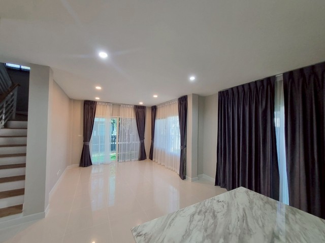 ประกาศฟรี! ซื้อ-ขาย-เช่า คอนโด บ้าน ทาวน์โฮม ที่ดิน และพื้นที่เชิงพาณิชย์ทั่วประเทศไทย ทุกทำเล ทุกงบประมาณ ไม่มีค่าใช้จ่าย ลงง่าย ขายไว เข้าถึงผู้ซื้อโดยตรง 4 288039pic3.jpg